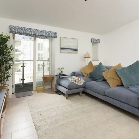 Solstice House, Newquay *