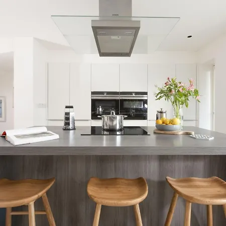 Solstice House, Newquay Holiday home